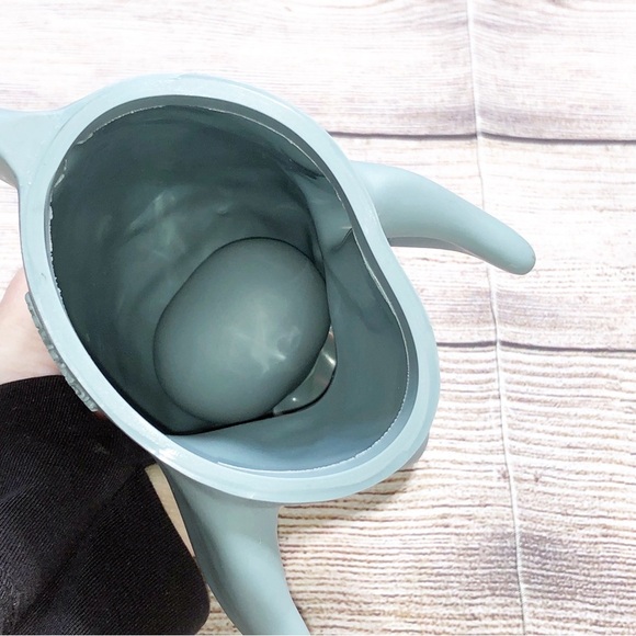 Vintage FLIPPER The DOLPHIN Movie Squirting Rubber Hand Puppet Pizza Hut 1996 - Picture 9 of 9